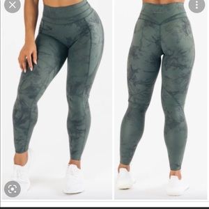 Alphalete Leggings Small